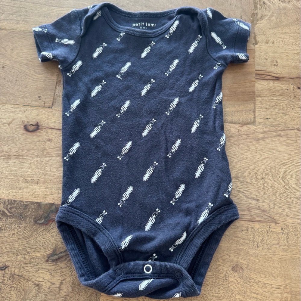 Petit Lem Dark Blue Onesie with rocket print size 3 month